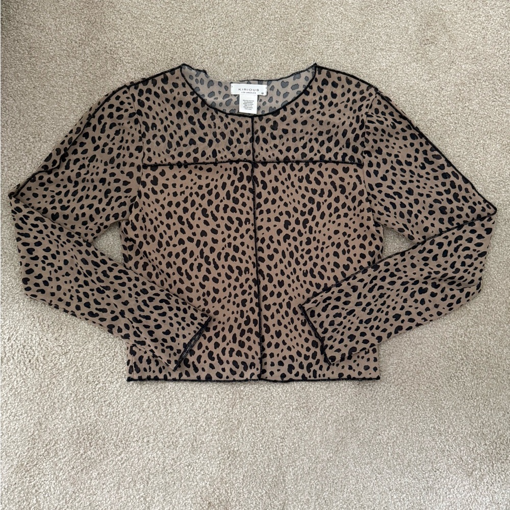 Chic Leopard Print Blouse